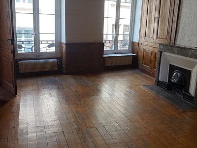 APPARTEMENT T3 A LOUER - LYON 1ER ARRONDISSEMENT - 96 m2 - 1200€ charges comprises par mois