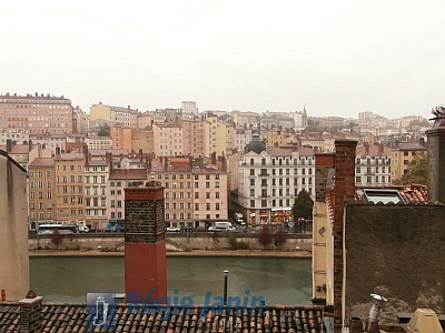 APPARTEMENT T3 A LOUER - LYON 5EME ARRONDISSEMENT - 63 m2 - 964€ charges comprises par mois