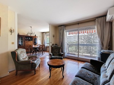 APPARTEMENT T3 A VENDRE - LYON 7EME ARRONDISSEMENT - 77 m2 - 320000€