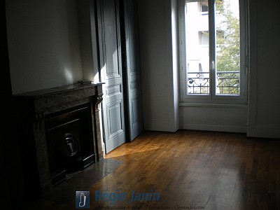 APPARTEMENT T2 A LOUER - LYON 3EME ARRONDISSEMENT - 52 m2 - 740€ charges comprises par mois