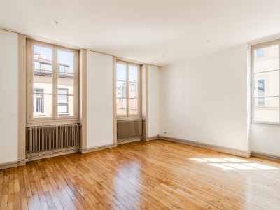 APPARTEMENT T2 A VENDRE - LYON 6EME ARRONDISSEMENT - 54 m2 - 316000€