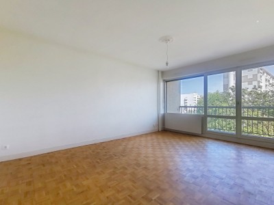 APPARTEMENT T3 A VENDRE - LYON 8EME ARRONDISSEMENT - 67 m2 - 235000€