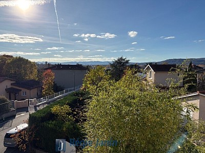 APPARTEMENT T2 A LOUER - RILLIEUX LA PAPE - 42 m2 - 820€ charges comprises par mois