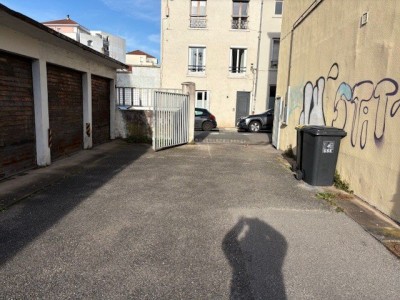 GARAGE A LOUER - LYON 9EME ARRONDISSEMENT - 95�&euro; charges comprises par mois