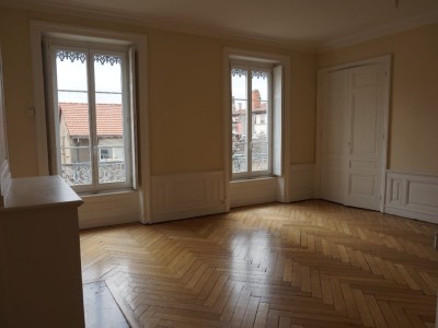 APPARTEMENT T4 A LOUER - LYON 9EME ARRONDISSEMENT VALMY - 118.98 m2 - 1�327�&euro; charges comprises par mois