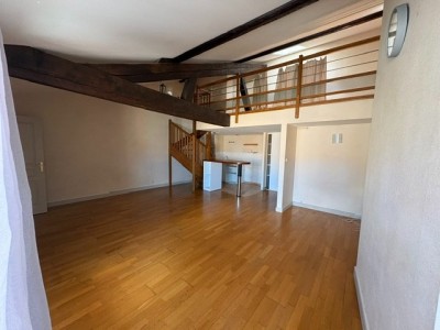 APPARTEMENT T2 A LOUER - LYON 2EME ARRONDISSEMENT - 68.21 m2 - 1 040 &euro; charges comprises par mois