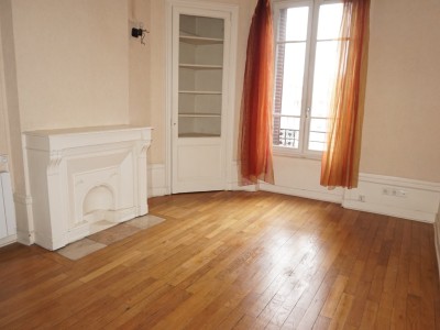 APPARTEMENT T2 A LOUER - LYON 6EME ARRONDISSEMENT - 55.99 m2 - 919 &euro; charges comprises par mois