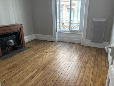 APPARTEMENT T2 A LOUER - LYON 6EME ARRONDISSEMENT - 48.33 m2 - 748 &euro; charges comprises par mois