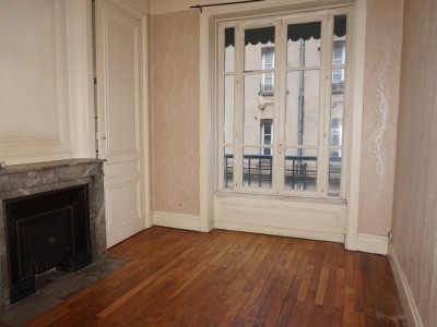 APPARTEMENT T2 A LOUER - VILLEURBANNE - 46.7 m2 - 685 &euro; charges comprises par mois