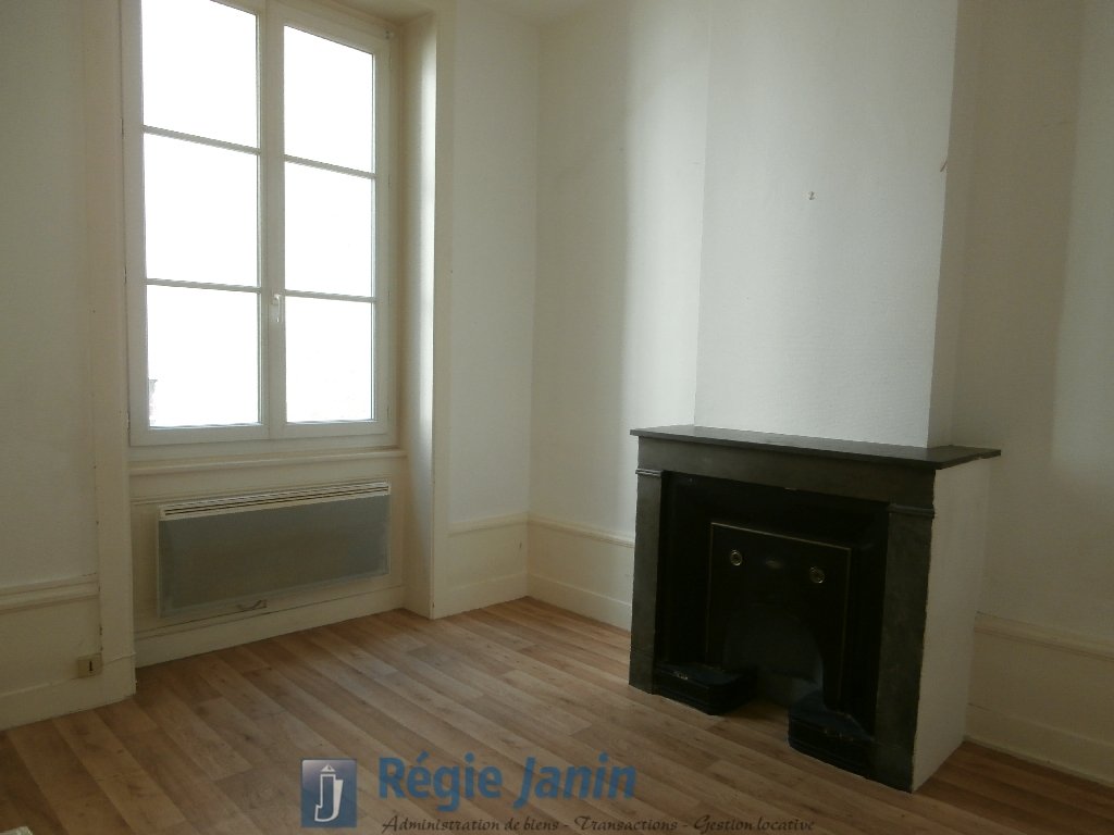 STUDIO A LOUER - LYON 6EME ARRONDISSEMENT - 16 m2 - 0 € charges comprises par mois